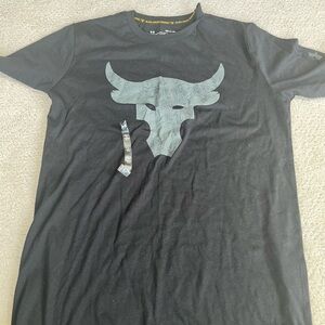 NWT under armor project rock T-shirt